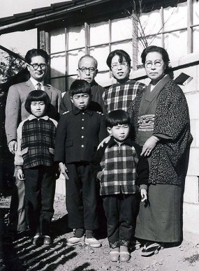 会社設立当初の馬淵家